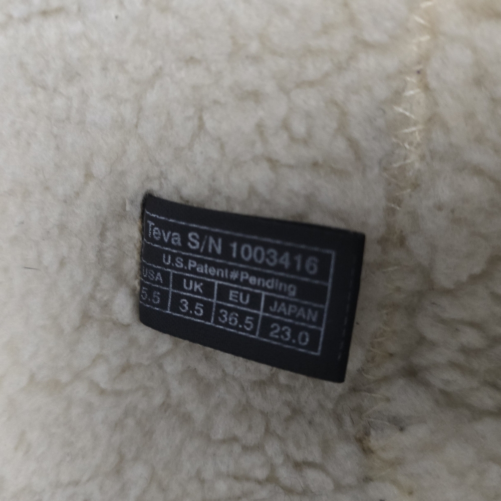 Teva waterproof winter boots - Picture 6 of 6
